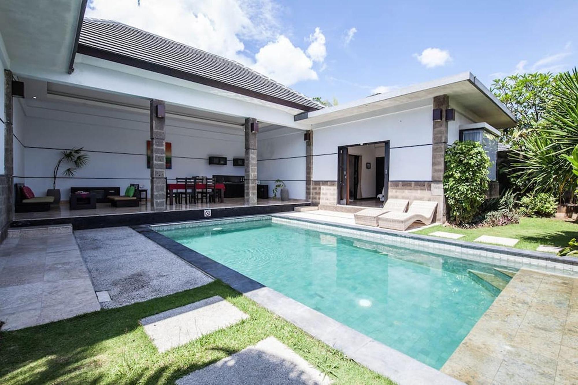 Bali Merita Villa Kerobokan  Exterior photo